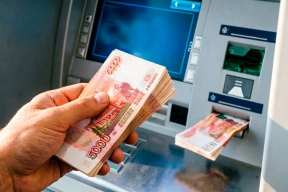 Банкоматы исчезают с улиц: покупка жвачки в супермаркете заменит терминалы — новая реальность для россиян