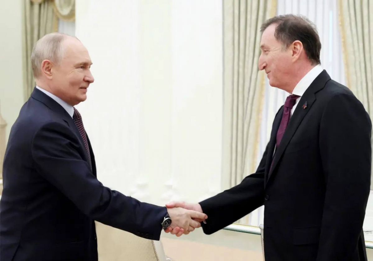 Спикер Народного Собрания Дагестана Заур Аскендеров направил Владимиру Путину поздравление с днем рождения