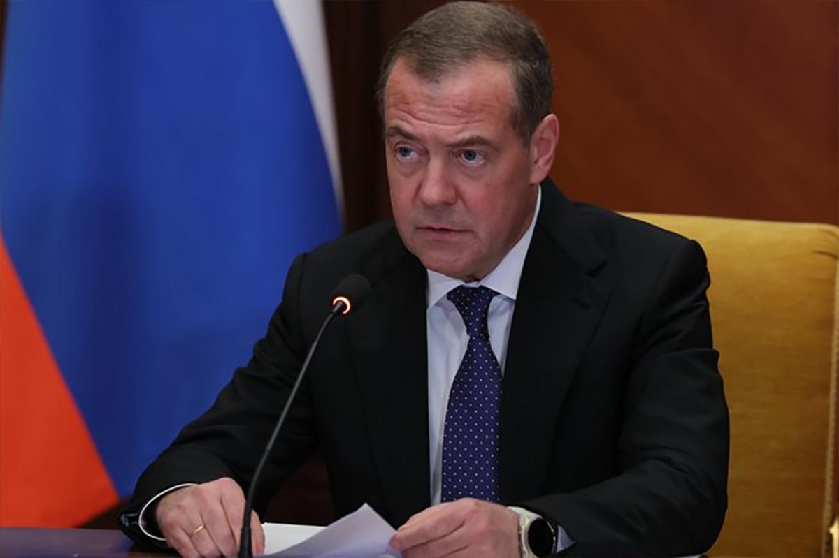 Медведев жестко прошелся по США в день их независимости: «Разберитесь сначала с собой»